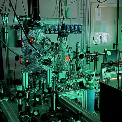 Laboratory instrument