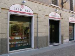 leggere-tra-le-righe.jpg